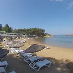 Rainbow Bay Nature And * אוזדרה