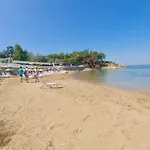 Rainbow Bay Nature And מלון אוזדרה
