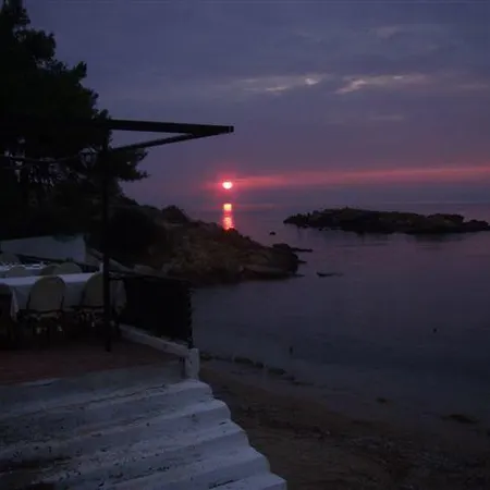 Rainbow Bay Nature And