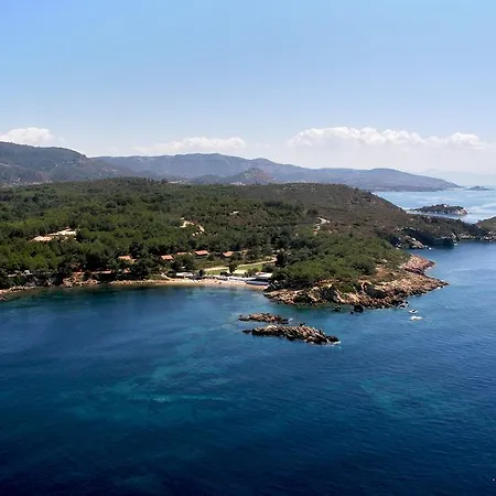 Rainbow Bay Hotel *