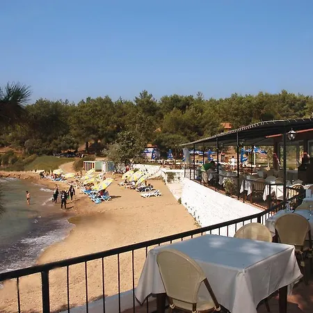 Rainbow Bay Nature And Ξενοδοχείο *