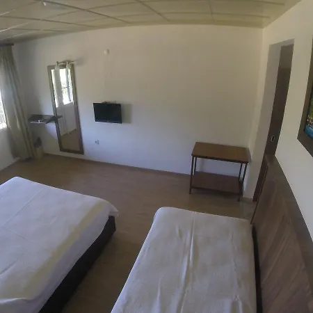 Rainbow Bay Nature And * Ozdere