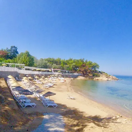 Rainbow Bay Nature And Ξενοδοχείο *