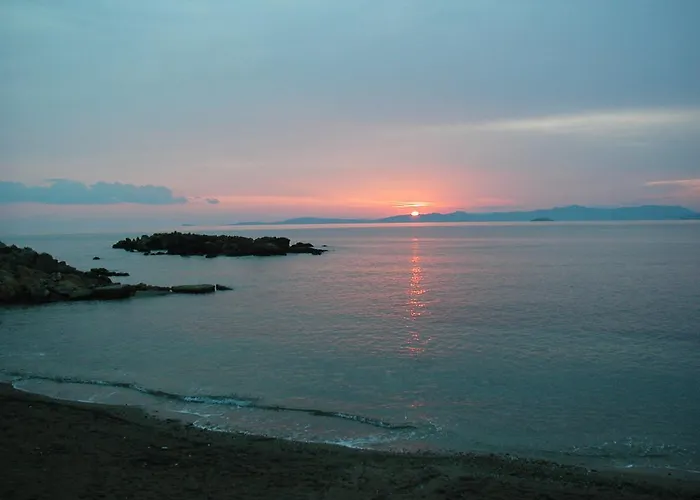 Rainbow Bay Nature And 호텔 *