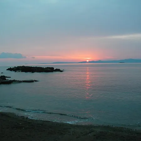 Rainbow Bay Nature And Szálloda *