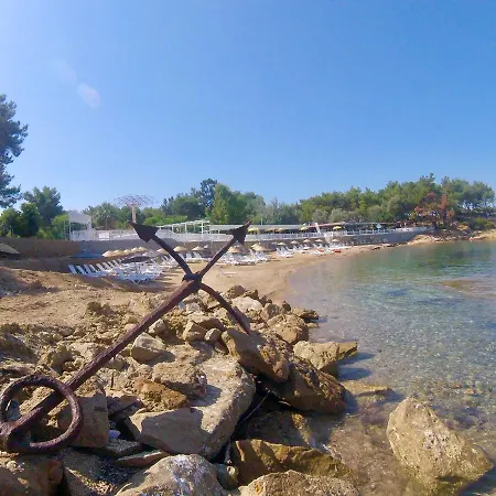 Szálloda Rainbow Bay *