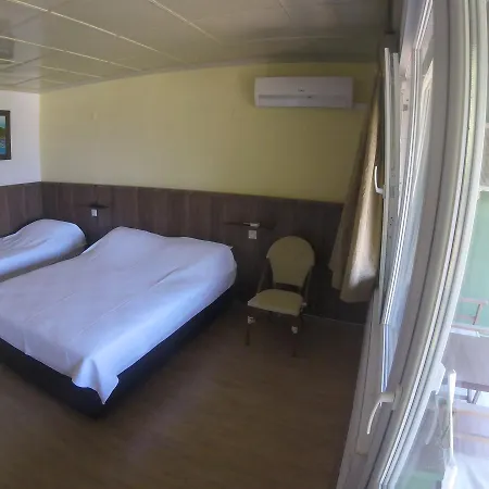 Hotel Rainbow Bay