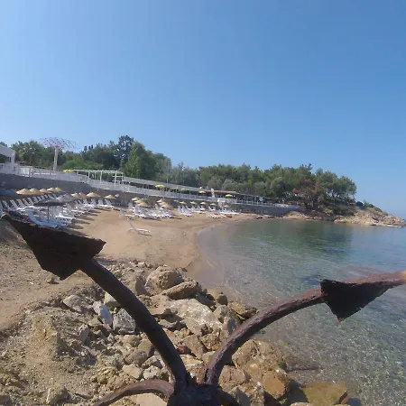 Szálloda Rainbow Bay *