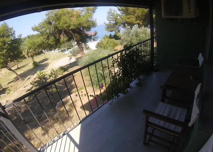 Rainbow Bay Nature And Отель