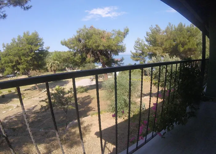 Rainbow Bay Nature And Отель