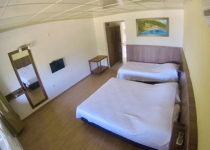 Rainbow Bay Nature And Отель *