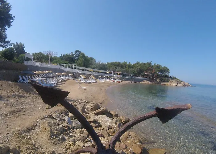 Отель Rainbow Bay Nature And *